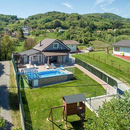 Cvetkova Hiza Sa Jacuzzijem Villa Tuheljske Toplice Bagian luar foto