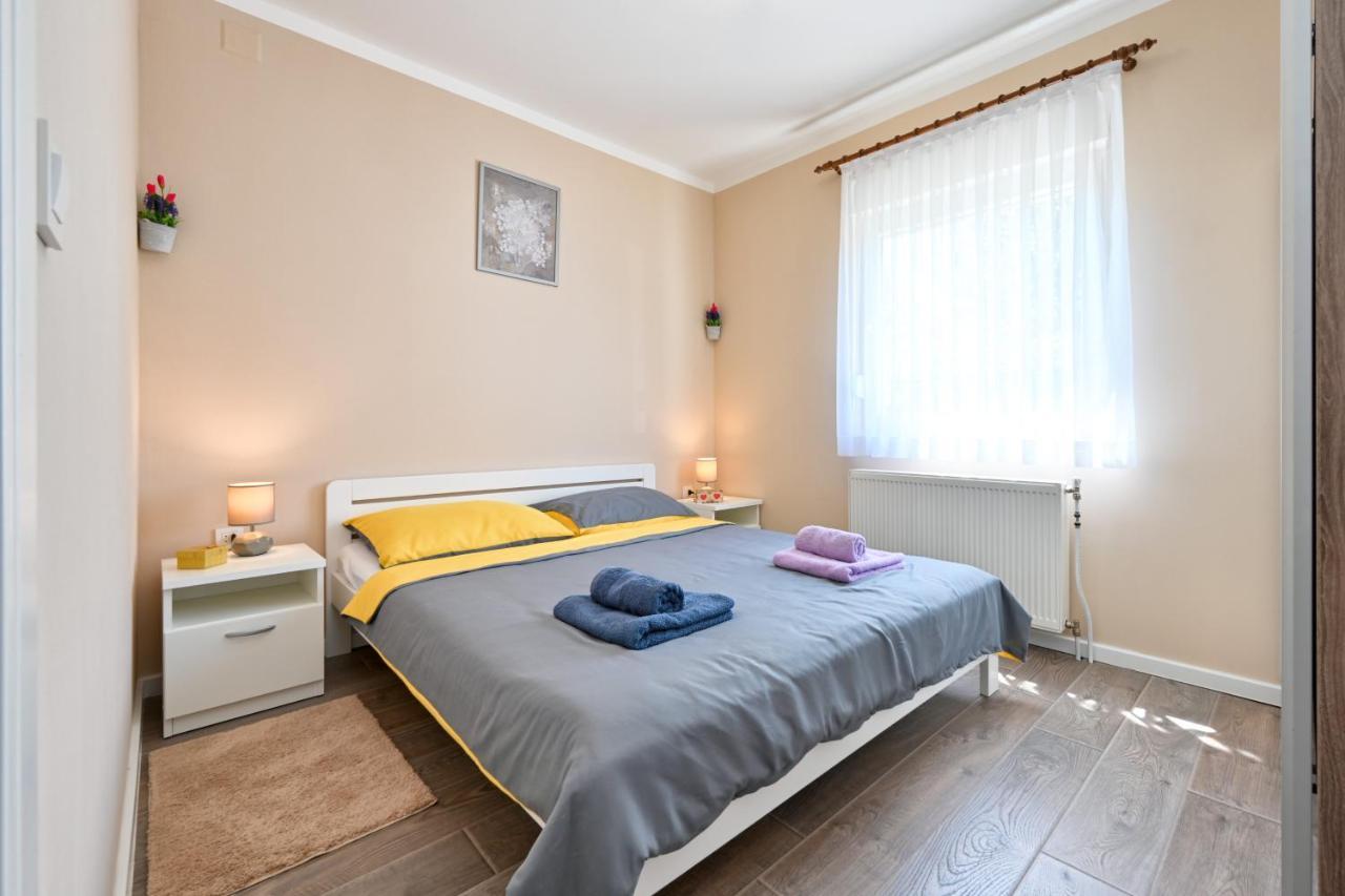 Cvetkova Hiza Sa Jacuzzijem Villa Tuheljske Toplice Bagian luar foto