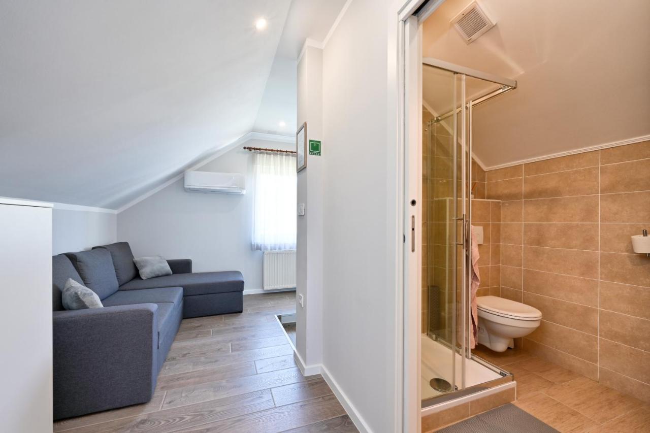 Cvetkova Hiza Sa Jacuzzijem Villa Tuheljske Toplice Bagian luar foto