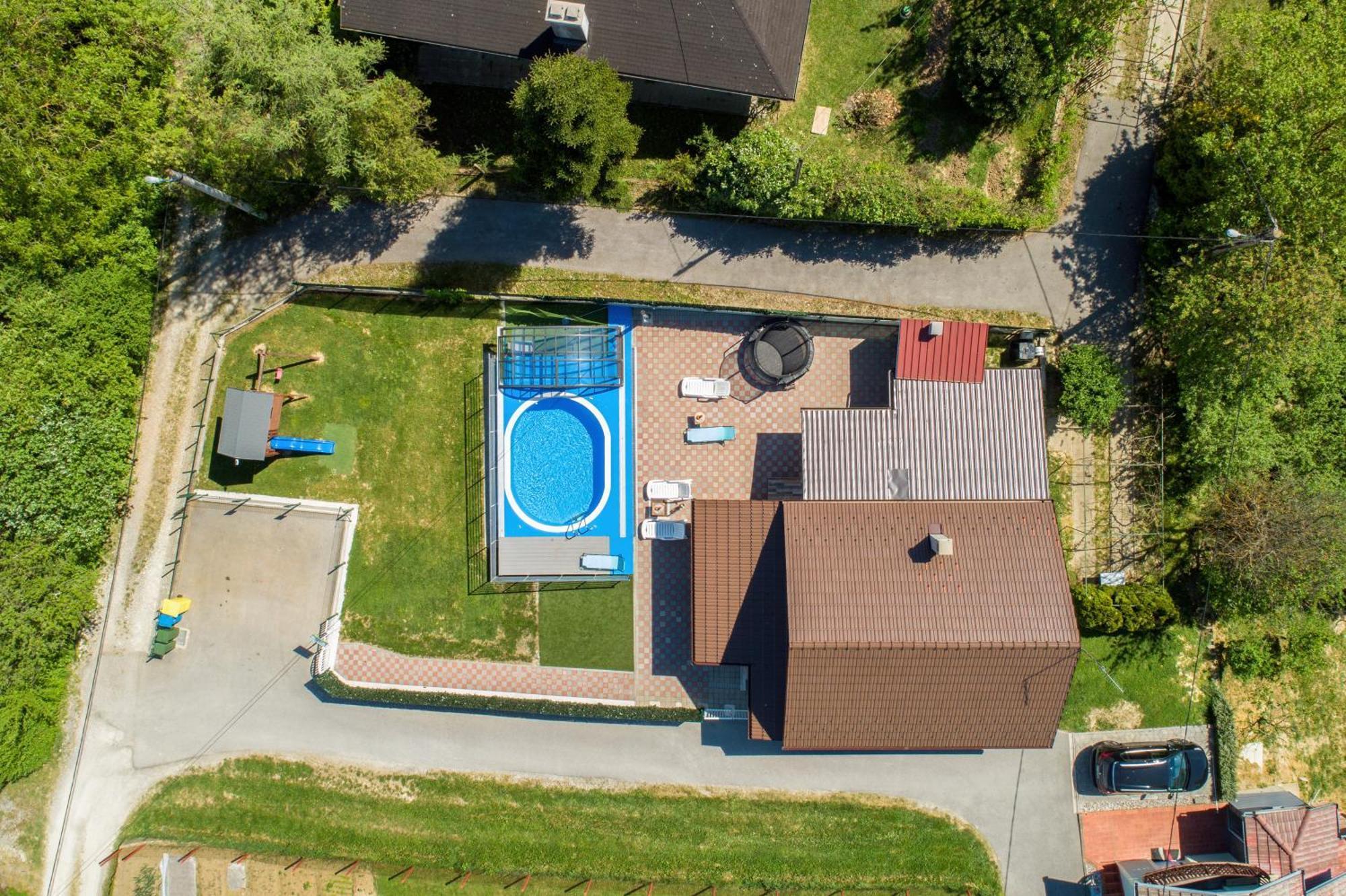 Cvetkova Hiza Sa Jacuzzijem Villa Tuheljske Toplice Bagian luar foto